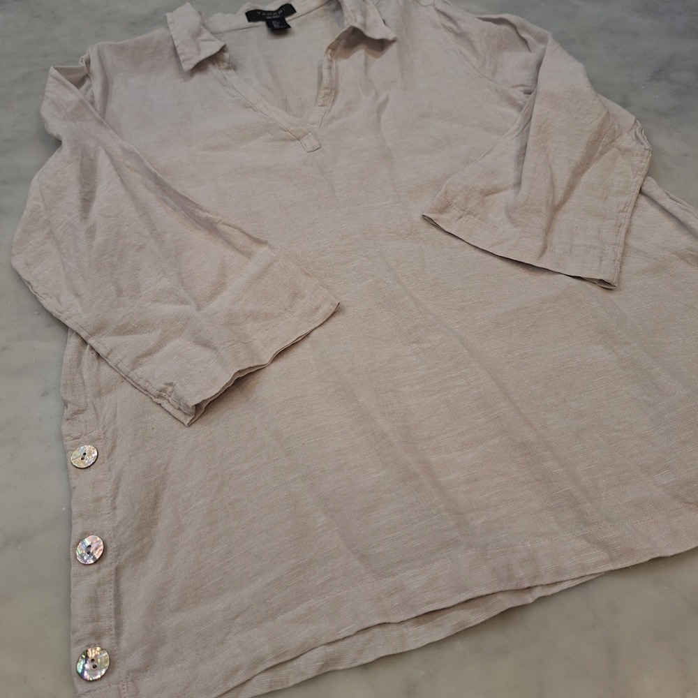 Tahari 100% Linen Tunic Top Womens Lg Beige Side Button V-Neck 3/4 Sleeve Blouse